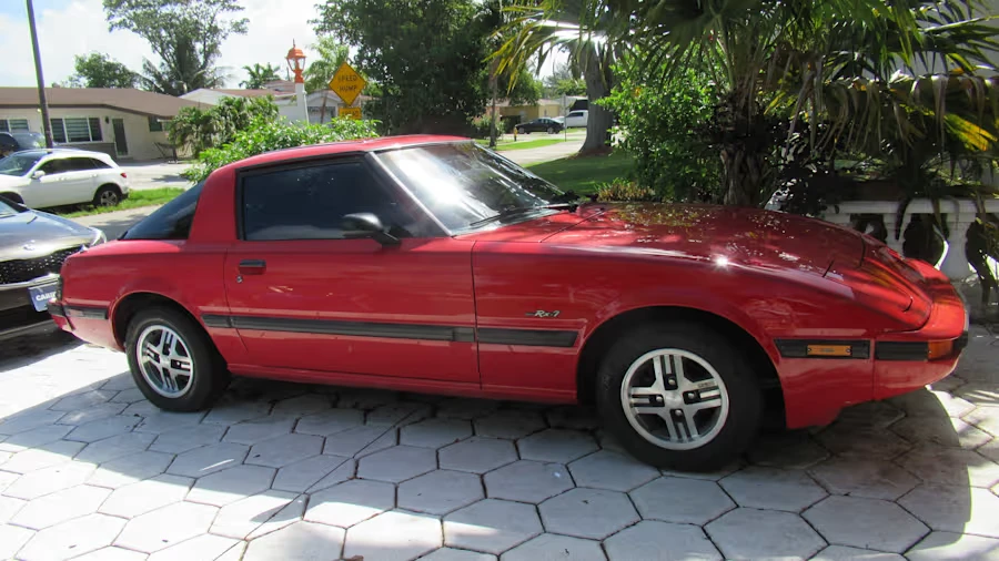 1983 Mazda RX-7 SA & FB - Image 2 of 2