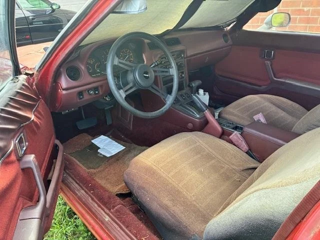 1983 Mazda - Image 5 of 12