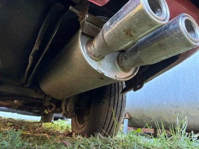1983 Mazda - Image 10 of 12