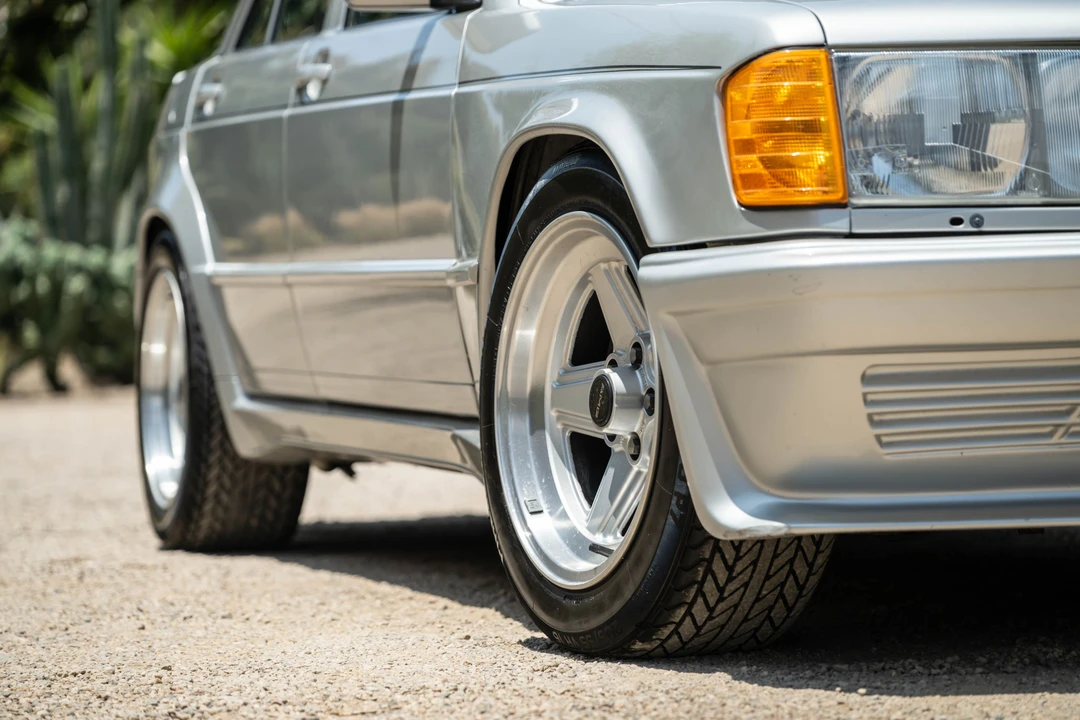 1983 Mercedes-Benz 190E - Image 22 of 31