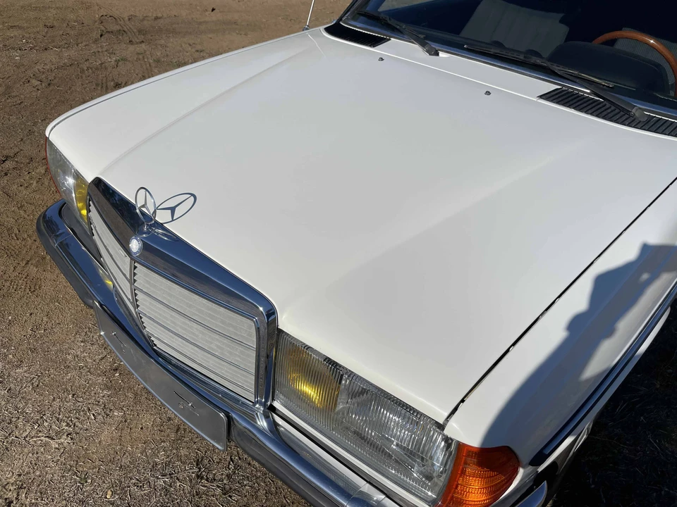 1983 Mercedes-Benz 190E - Image 17 of 31