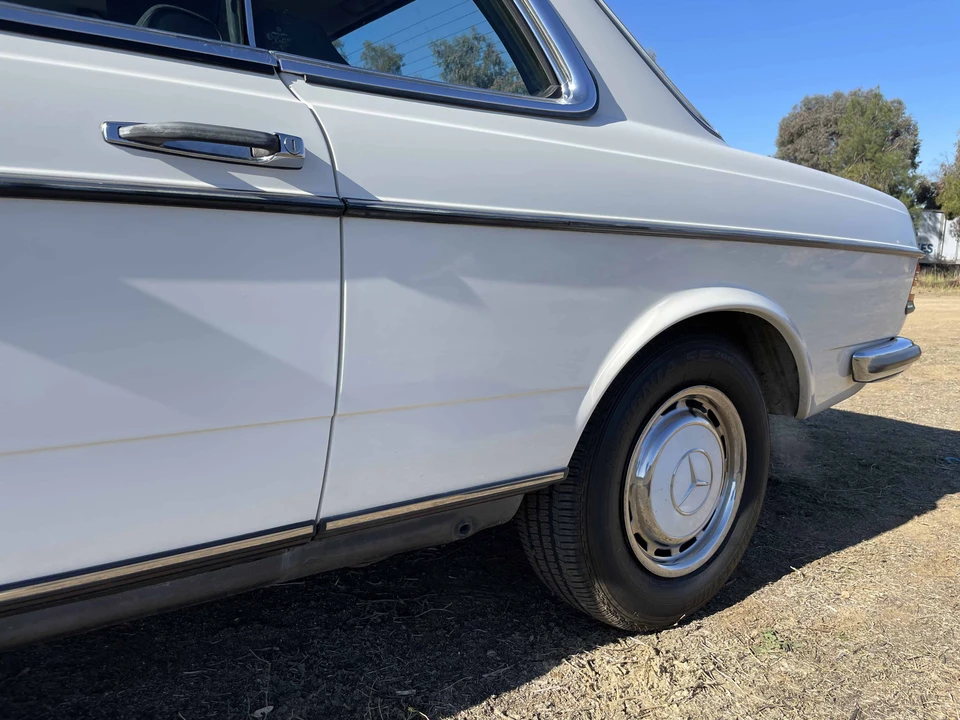 1983 Mercedes-Benz 190E - Image 23 of 31