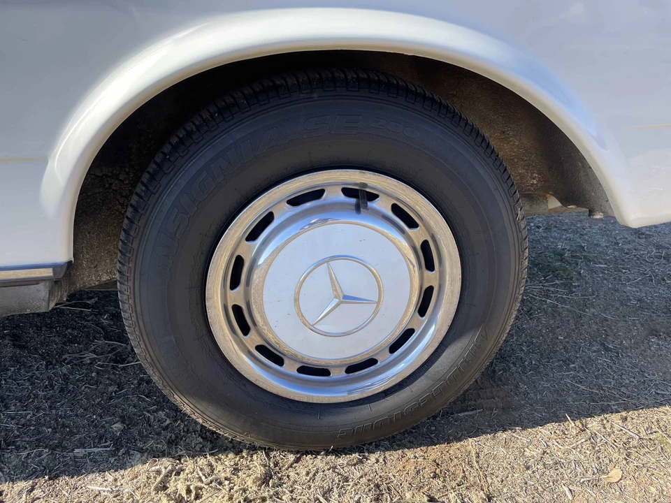 1983 Mercedes-Benz 190E - Image 24 of 31