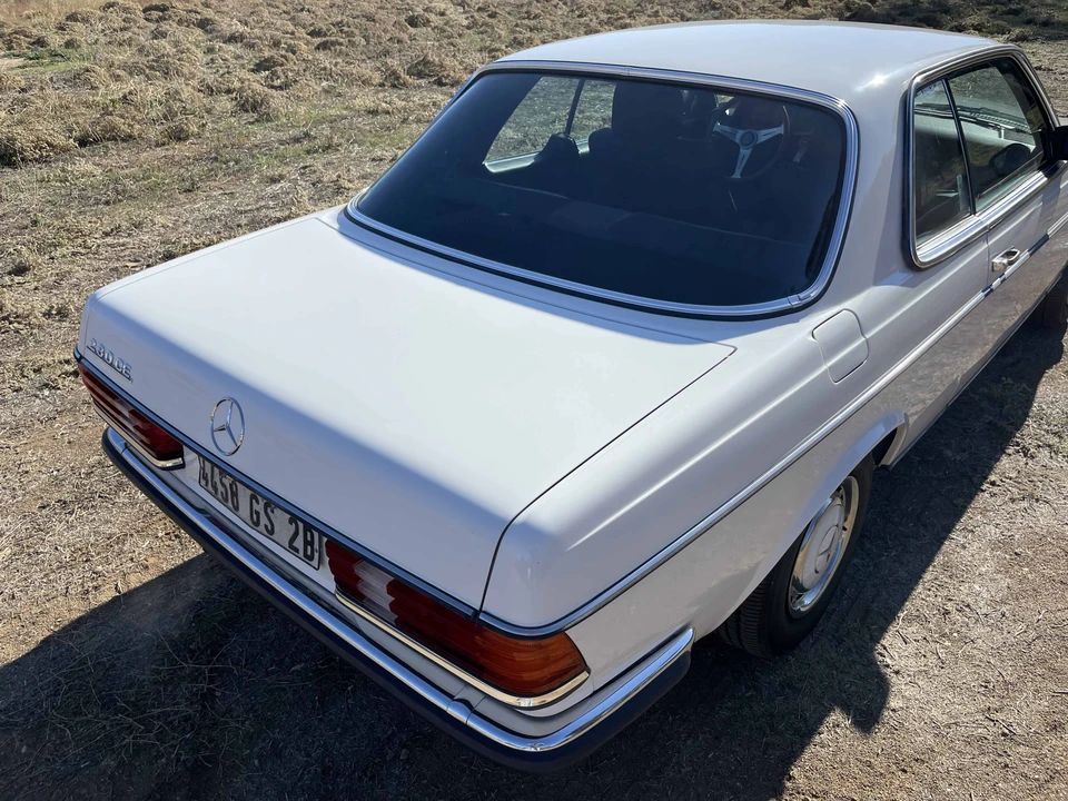 1983 Mercedes-Benz 190E - Image 27 of 31