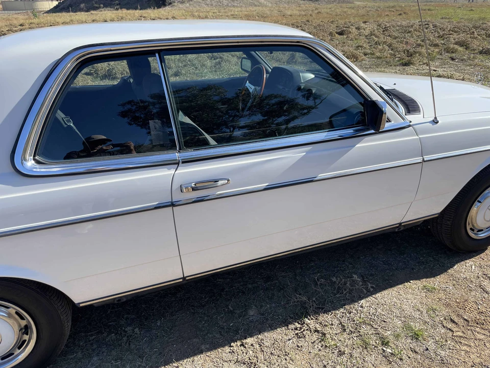 1983 Mercedes-Benz 190E - Image 29 of 31