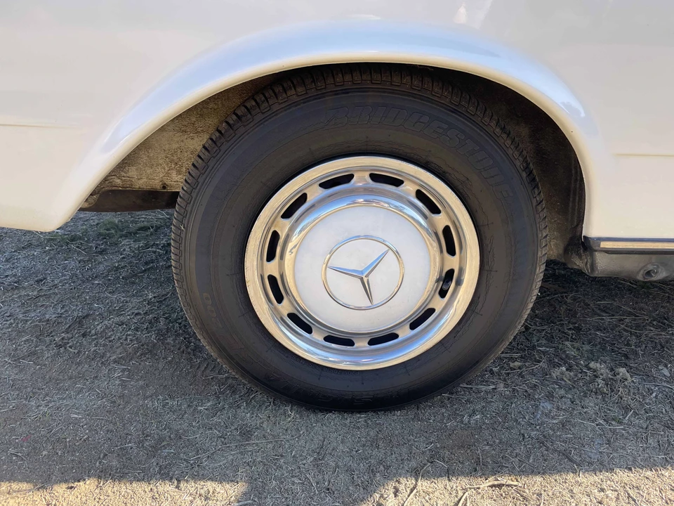 1983 Mercedes-Benz 190E - Image 30 of 31