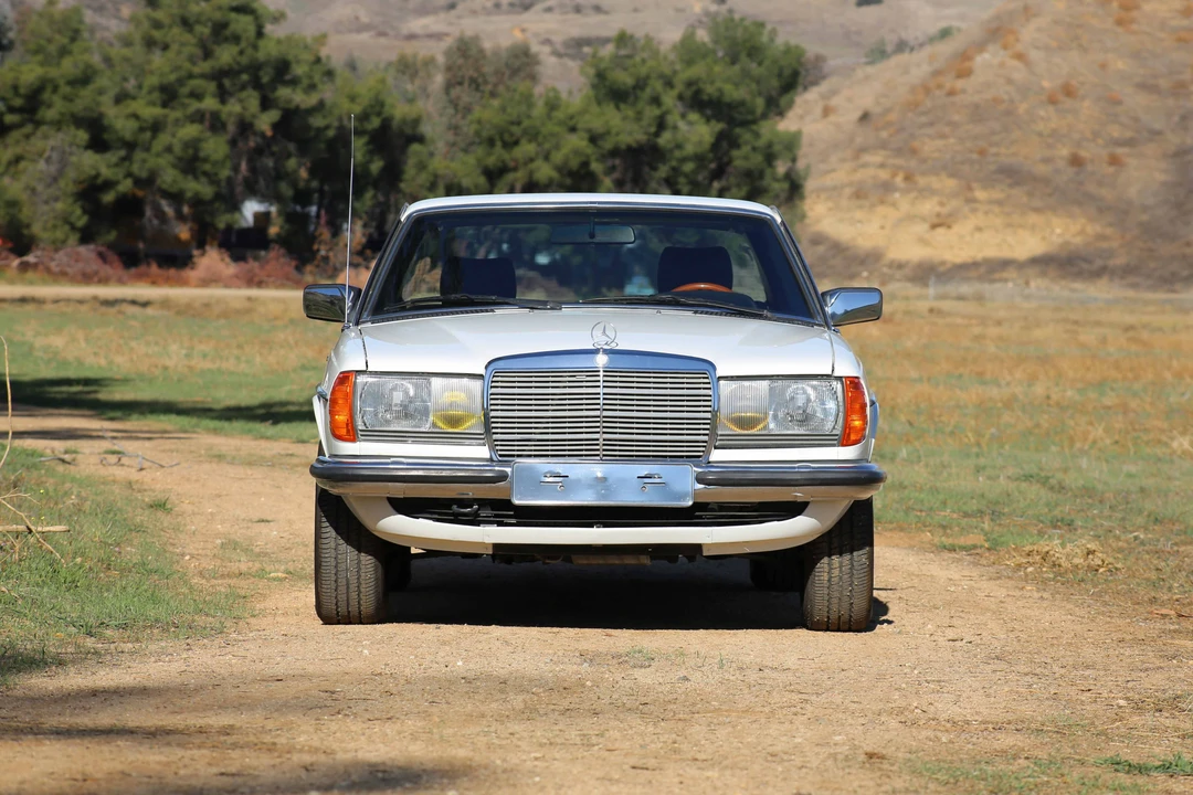1983 Mercedes-Benz 190E - Image 3 of 31