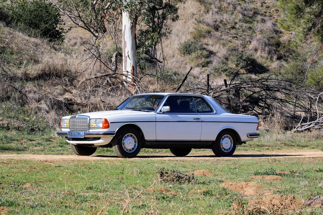 1983 Mercedes-Benz 190E - Image 4 of 31