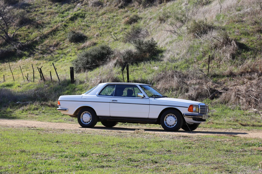 1983 Mercedes-Benz 190E - Image 6 of 31