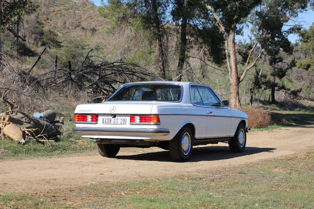 1983 Mercedes-Benz 190E - Image 9 of 31