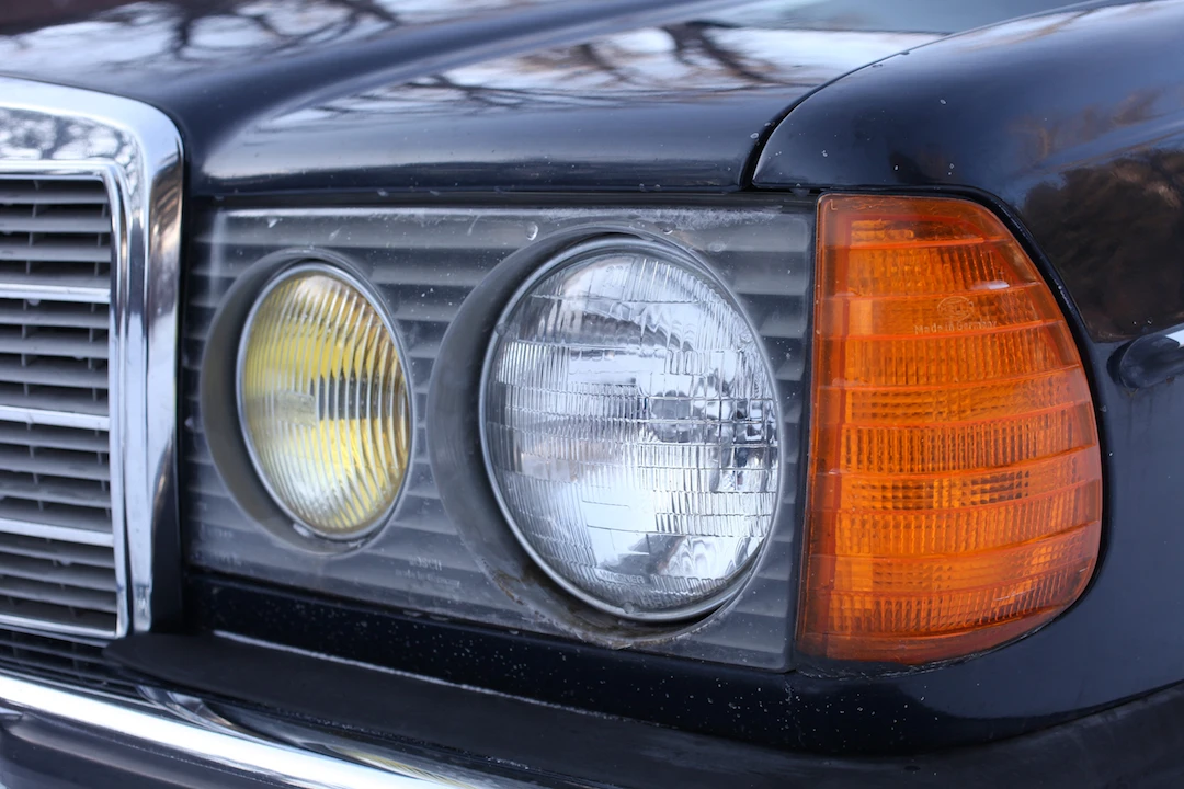 1983 Mercedes-Benz W123 Sedan - Image 25 of 31