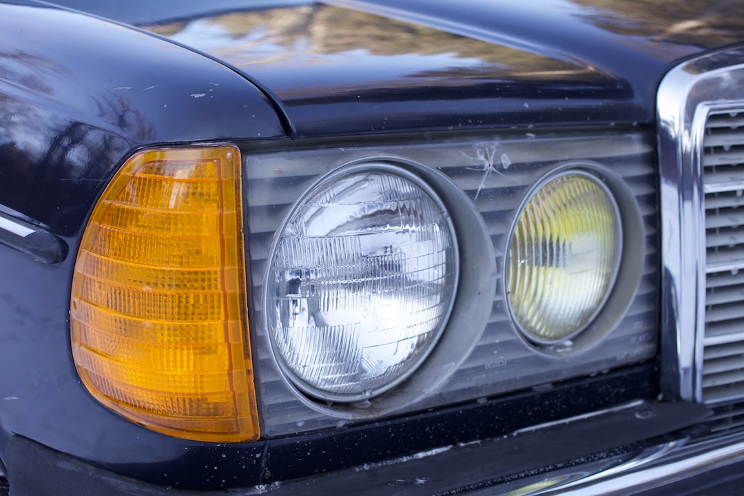 1983 Mercedes-Benz W123 Sedan - Image 24 of 31