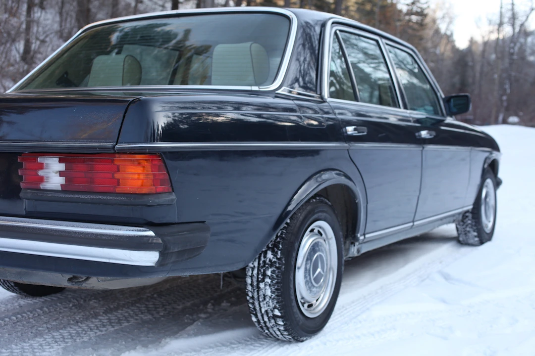 1983 Mercedes-Benz W123 Sedan - Image 23 of 31