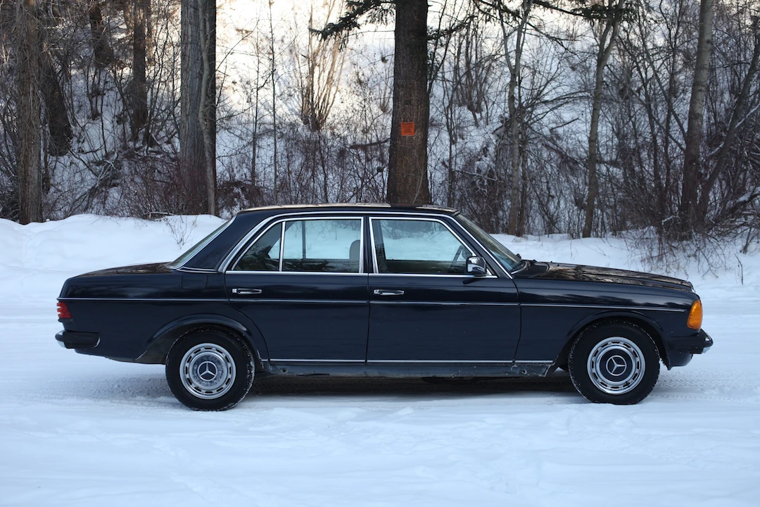 1983 Mercedes-Benz W123 Sedan - Image 9 of 31