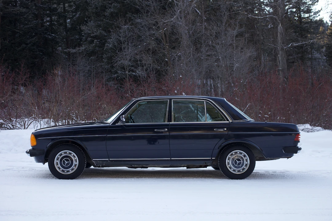 1983 Mercedes-Benz W123 Sedan - Image 4 of 31