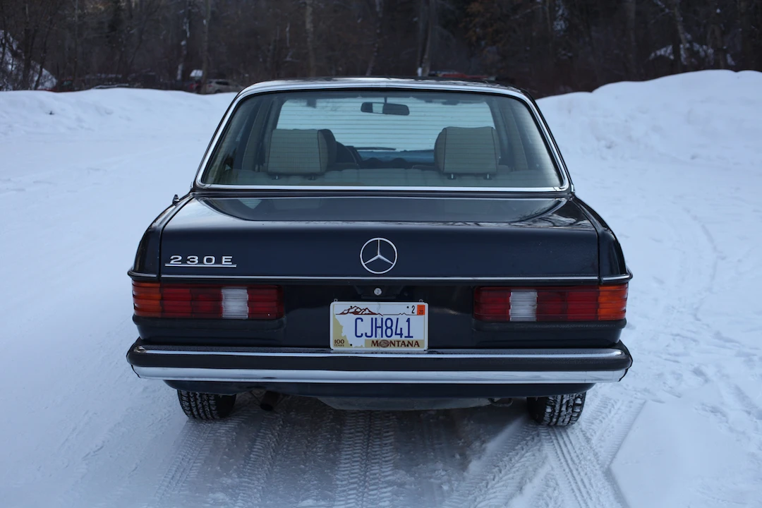 1983 Mercedes-Benz W123 Sedan - Image 13 of 31
