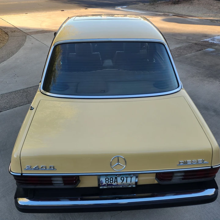 1983 Mercedes-Benz W123 Sedan - Image 31 of 31