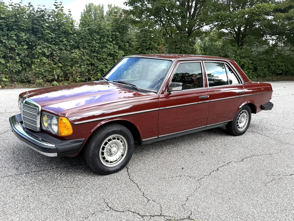 1983 Mercedes-Benz W123 Sedan - Image 6 of 31