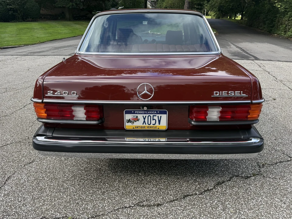 1983 Mercedes-Benz W123 Sedan - Image 16 of 31