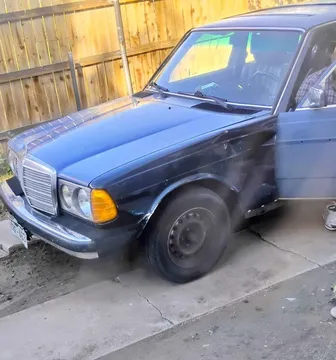 1983 Mercedes-Benz 240D Coupe