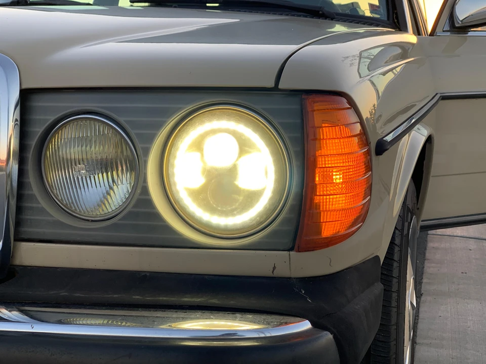 1983 Mercedes-Benz E-Class - Image 16 of 31