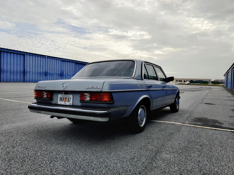 1983 Mercedes-Benz E-Class - Image 9 of 31