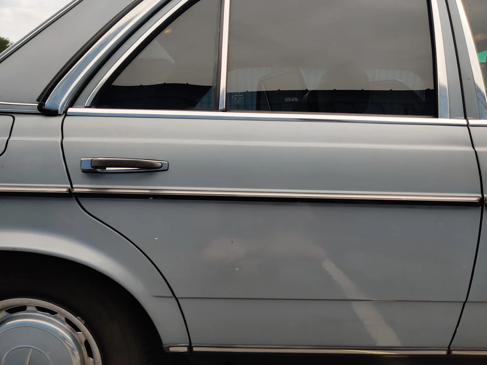 1983 Mercedes-Benz E-Class - Image 19 of 31