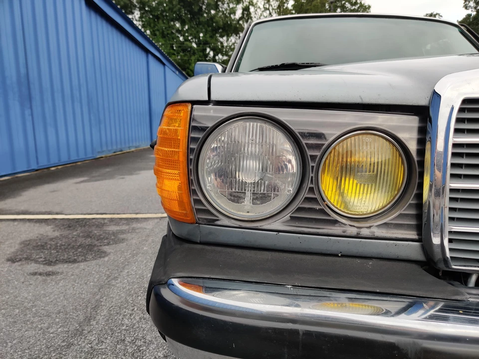 1983 Mercedes-Benz E-Class - Image 27 of 31