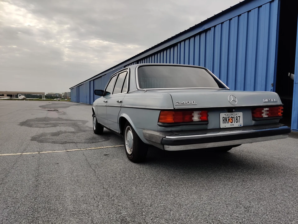 1983 Mercedes-Benz E-Class - Image 8 of 31