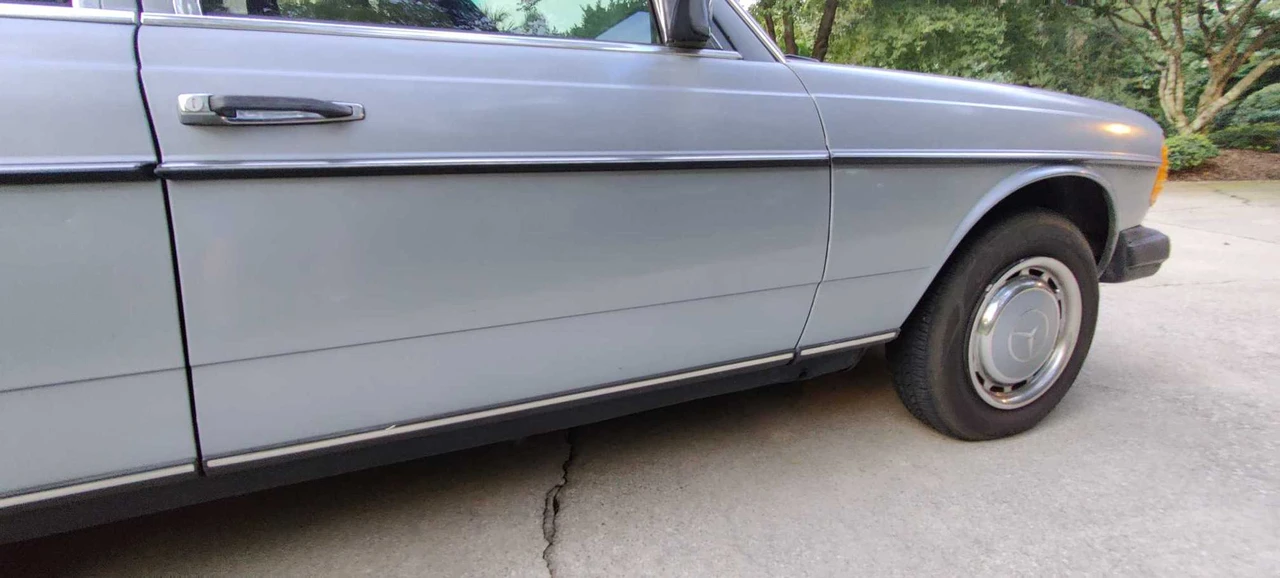 1983 Mercedes-Benz E-Class - Image 21 of 31