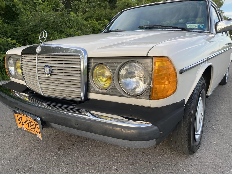 1983 Mercedes-Benz E-Class - Image 20 of 31