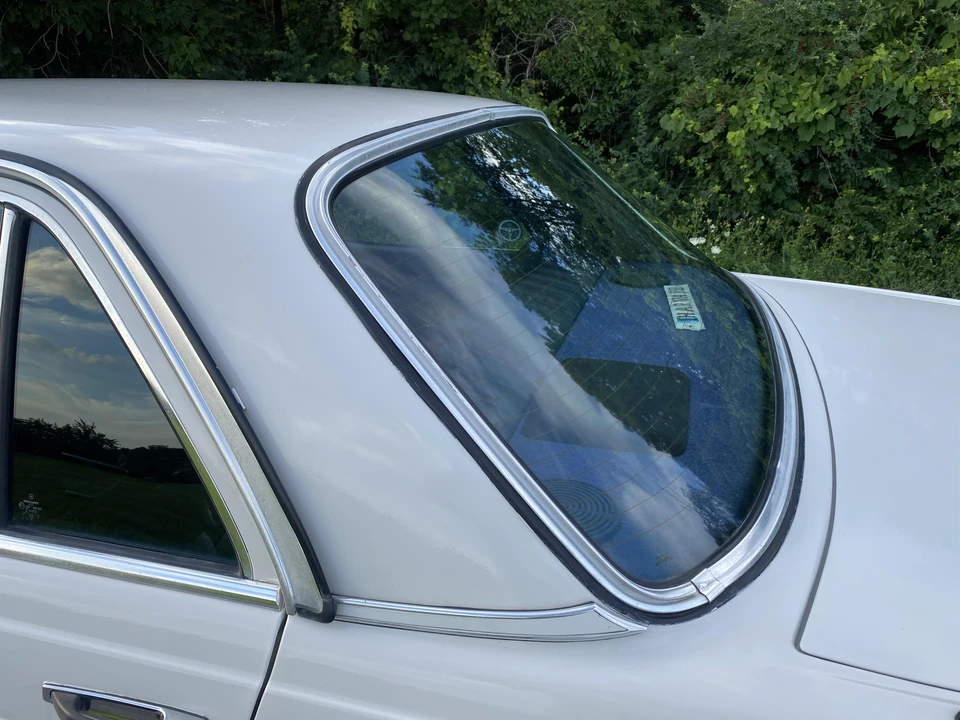 1983 Mercedes-Benz E-Class - Image 28 of 31