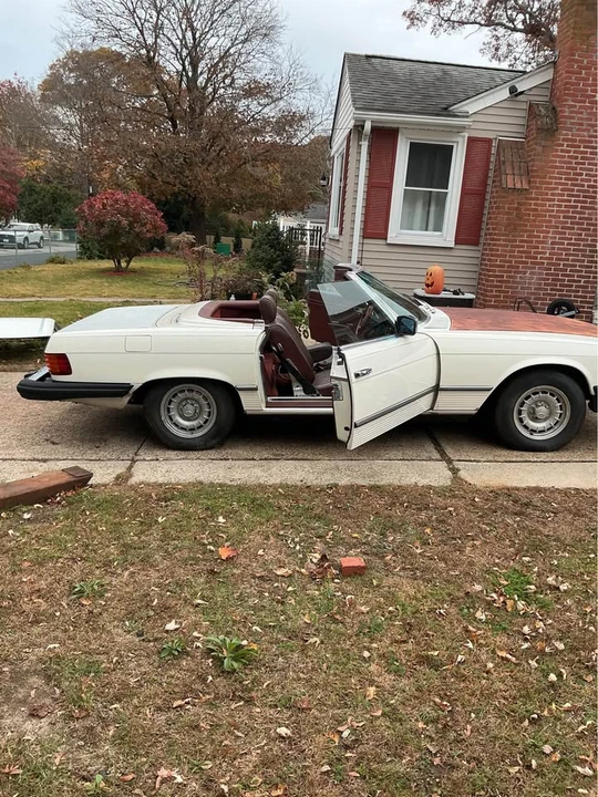 1983 Mercedes-Benz E-Class - Image 2 of 18