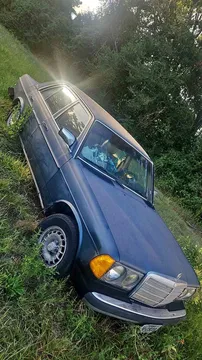 1983 Mercedes-Benz 300 D Sedan 4D