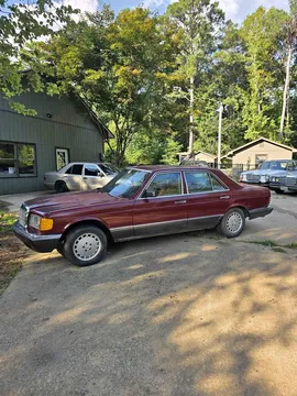 1983 Mercedes-Benz 300 SD Sedan 4D
