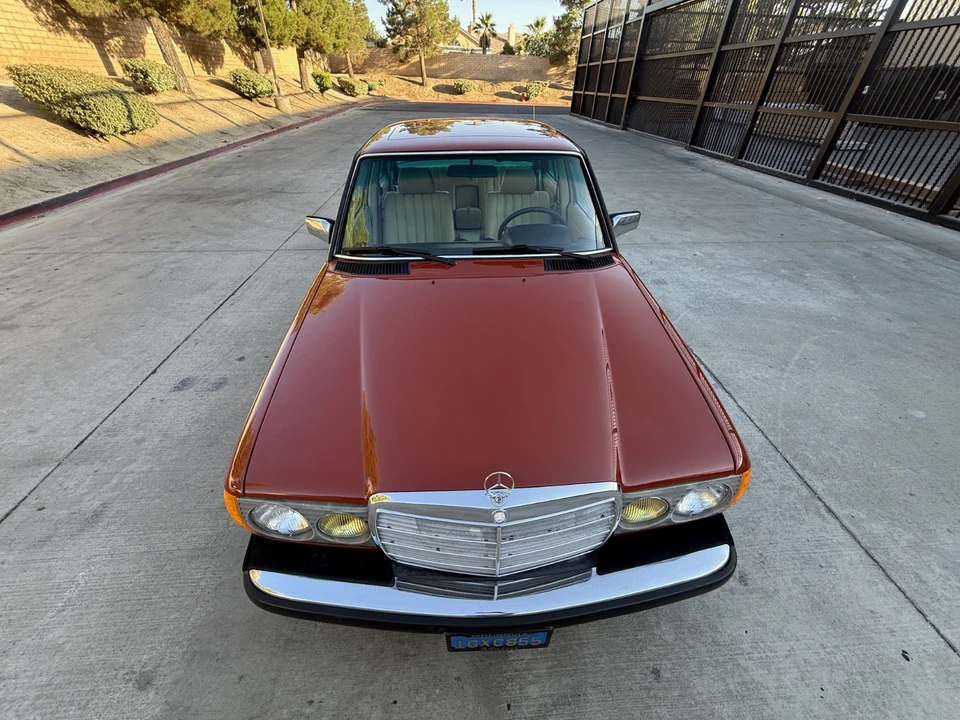 1983 Mercedes-Benz W123 Sedan - Image 18 of 31