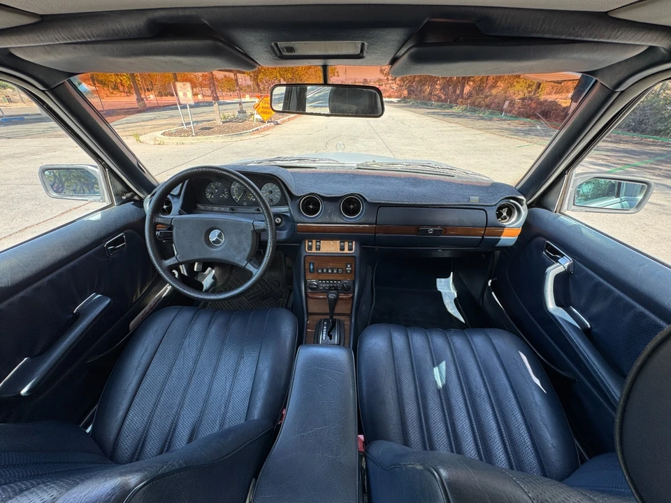 1983 Mercedes-Benz 190E - Image 31 of 31