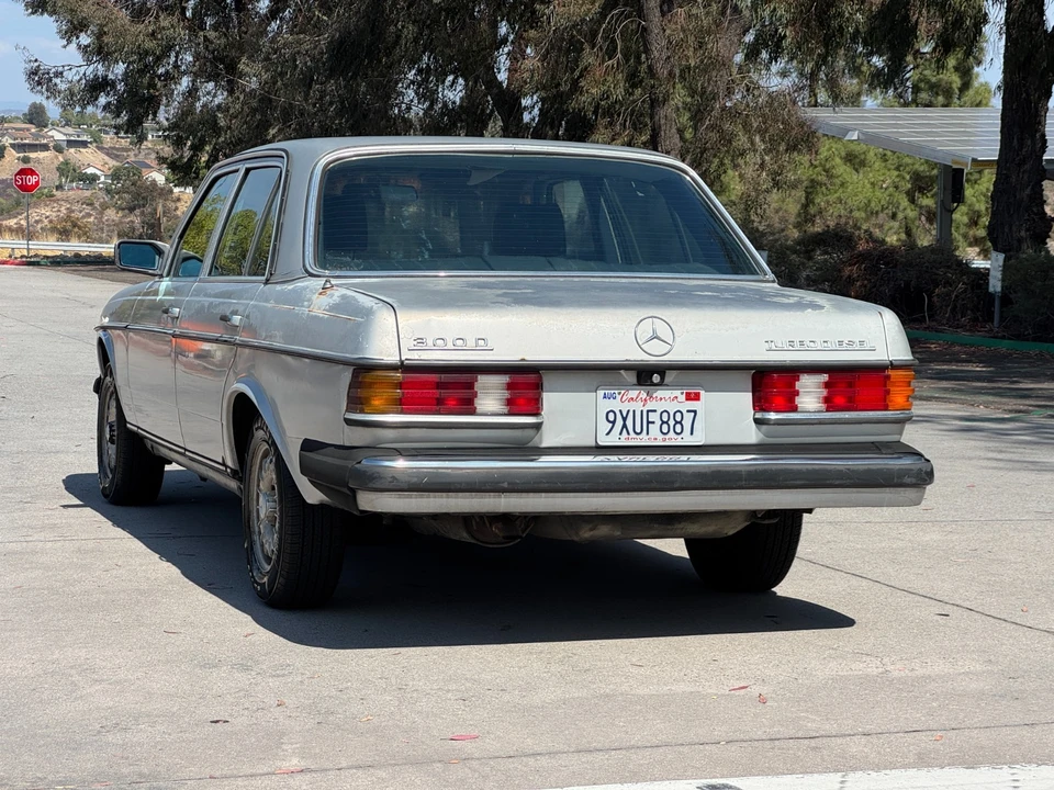 1983 Mercedes-Benz 190E - Image 19 of 31