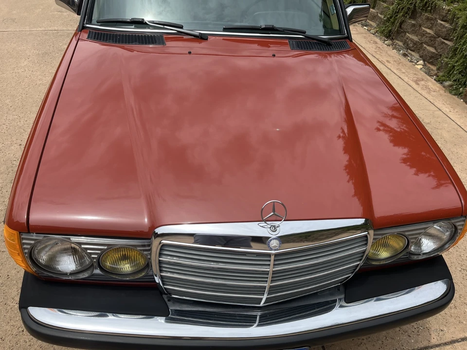 1983 Mercedes-Benz 190E - Image 25 of 31