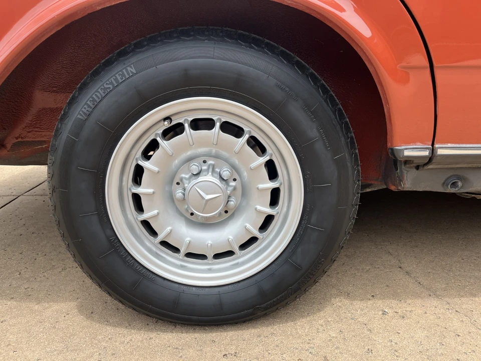 1983 Mercedes-Benz 190E - Image 22 of 31