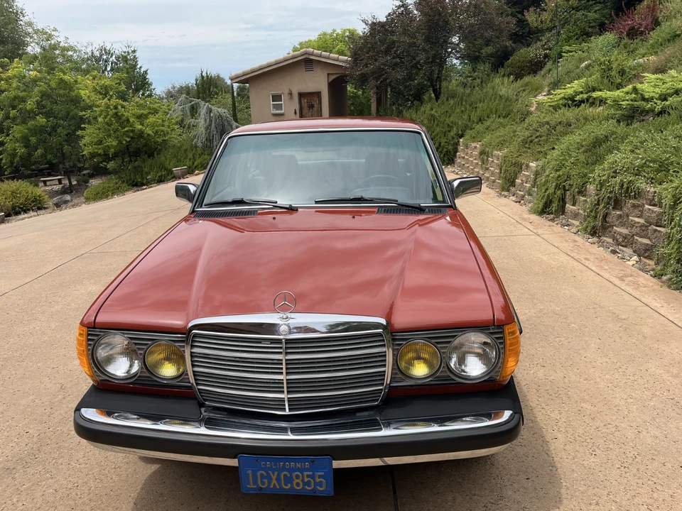 1983 Mercedes-Benz 190E - Image 11 of 31