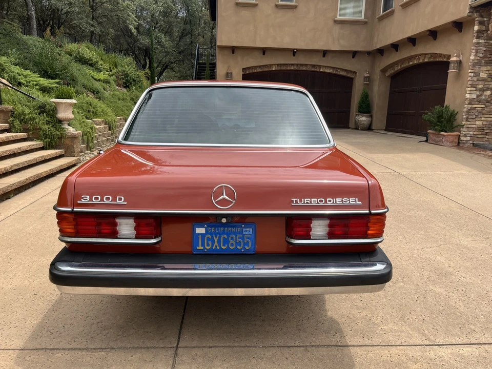 1983 Mercedes-Benz 190E - Image 8 of 31