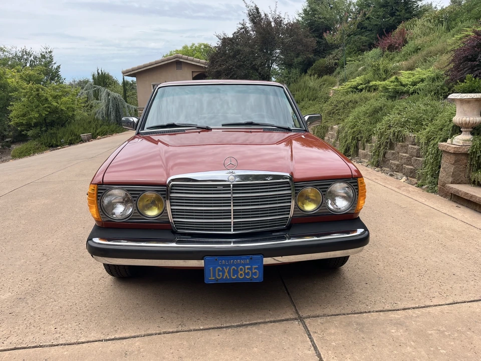 1983 Mercedes-Benz 190E - Image 4 of 31