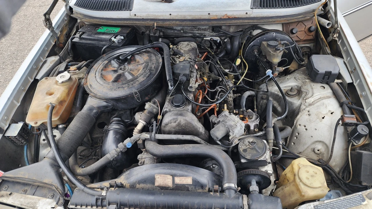 1983 Mercedes-Benz W123 - Image 10 of 18