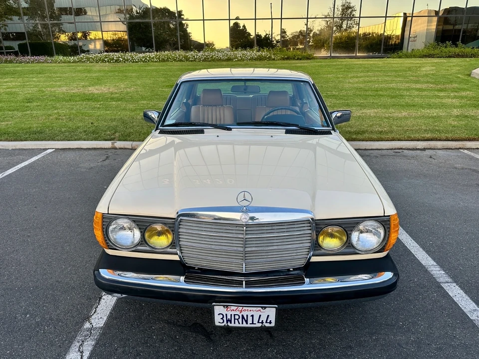 1983 Mercedes-Benz W123 - Image 11 of 21