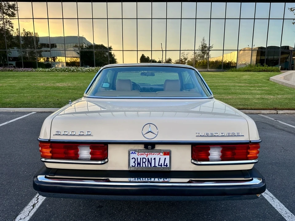 1983 Mercedes-Benz W123 - Image 14 of 21
