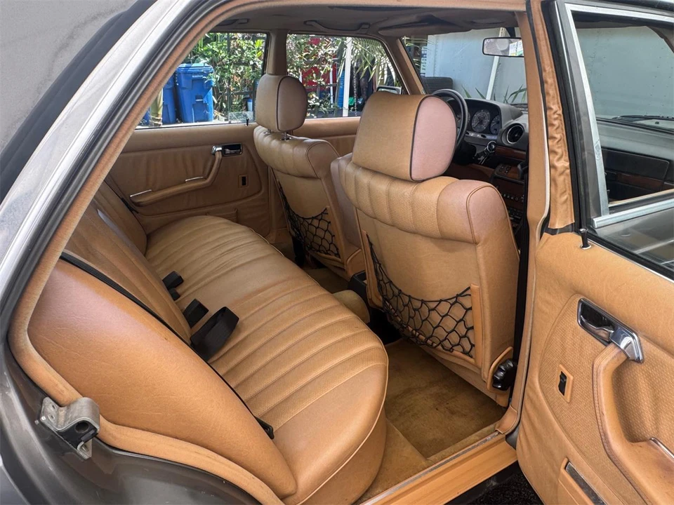 1983 Mercedes-Benz 190E - Image 13 of 31