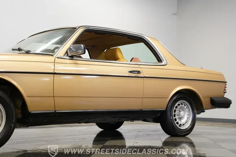 1983 Mercedes-Benz W123 Coupe (C123) - Image 19 of 31