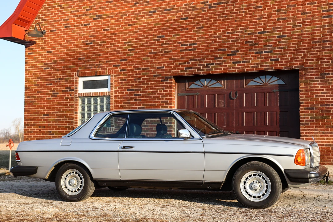 1983 Mercedes-Benz W123 Coupe (C123) - Image 16 of 31