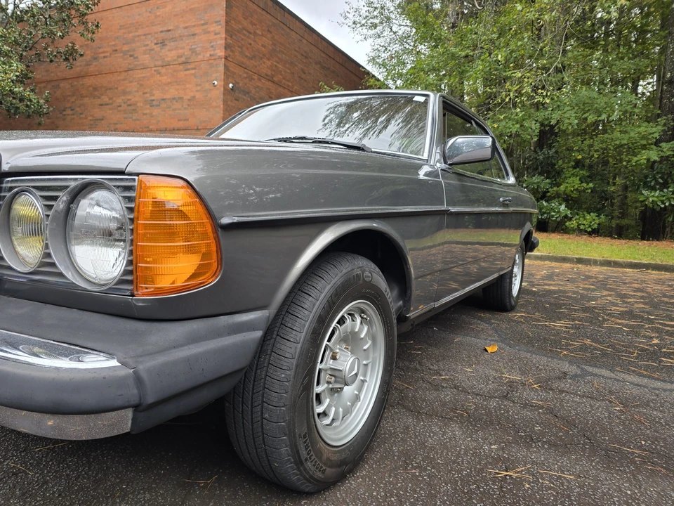 1983 Mercedes-Benz W123 Coupe (C123) - Image 18 of 31